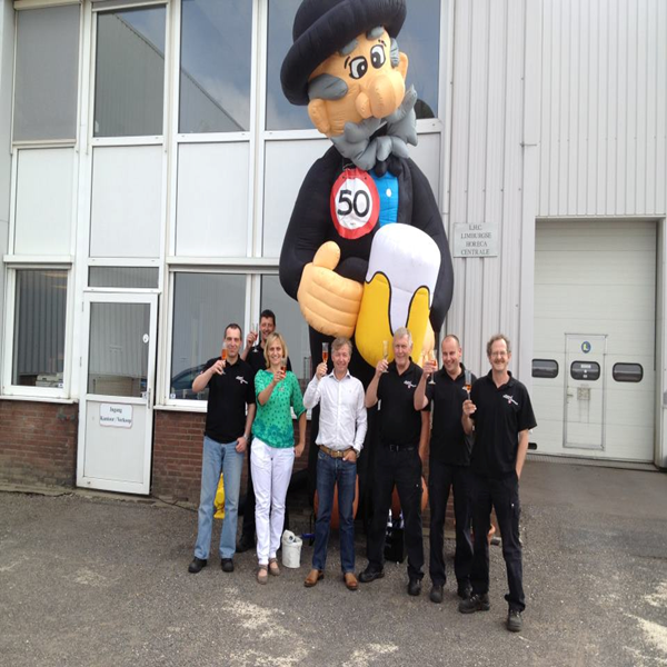 Feestelijke Abraham-pop Huren: Vier een Bijzondere Verjaardag Huur een feestelijke Abraham-pop en vier een bijzondere verjaardag